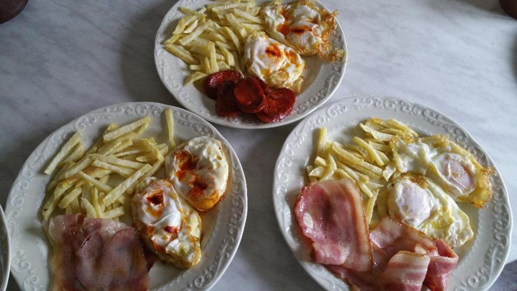 Comida en o cerca de este hostal o pensión