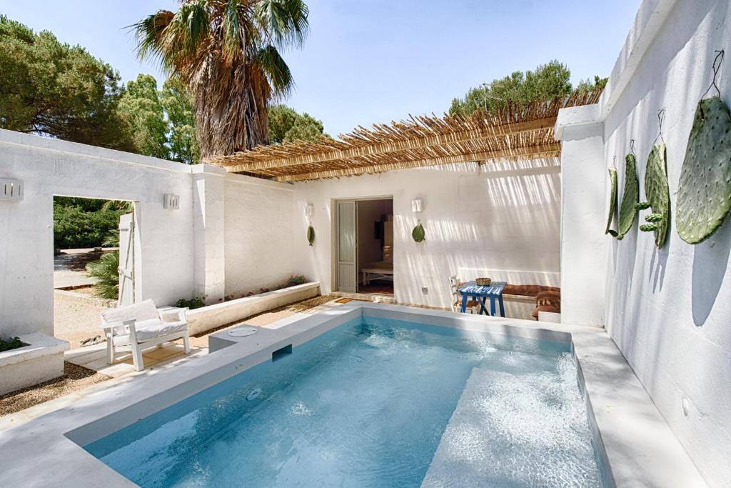 Bazén v ubytování Palombara Masseria & SPA - Adults Only nebo v jeho okolí