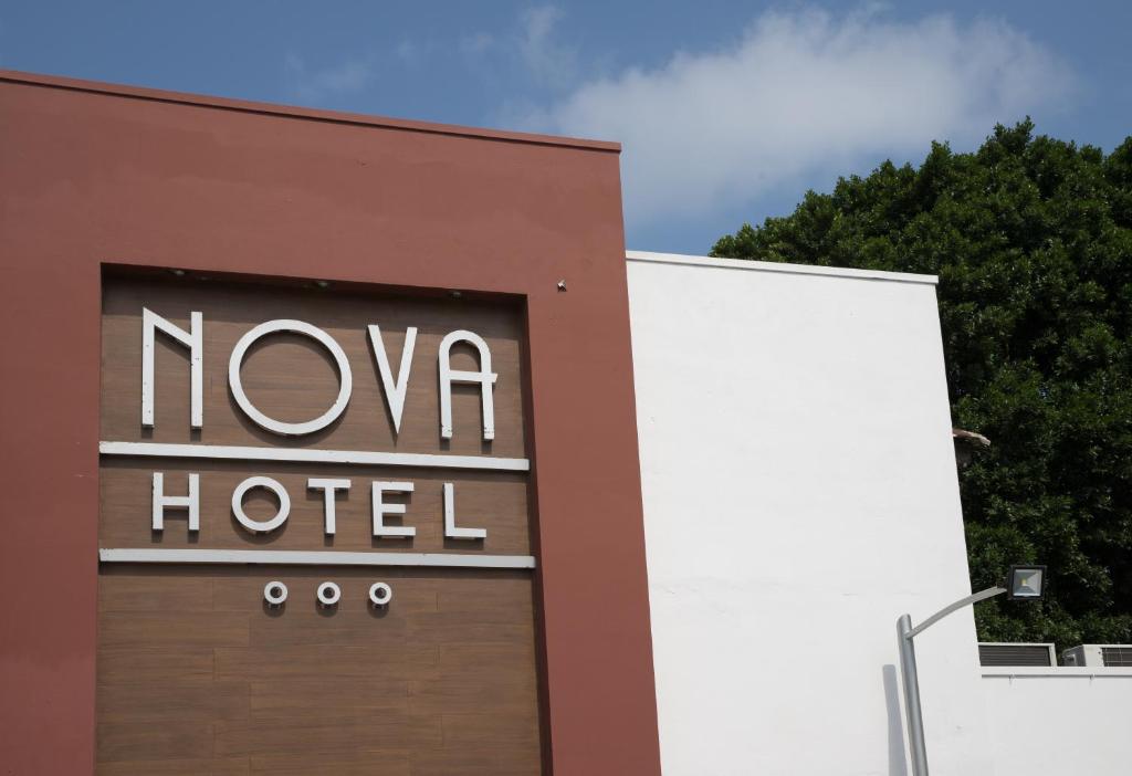 Certifikát, hodnocení, plakát nebo jiný dokument vystavený v ubytování Nova Hotel