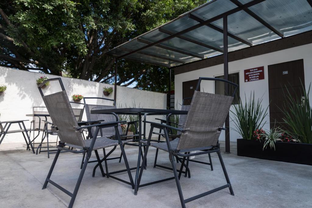 Patio nebo venkovní prostory v ubytování Nova Hotel