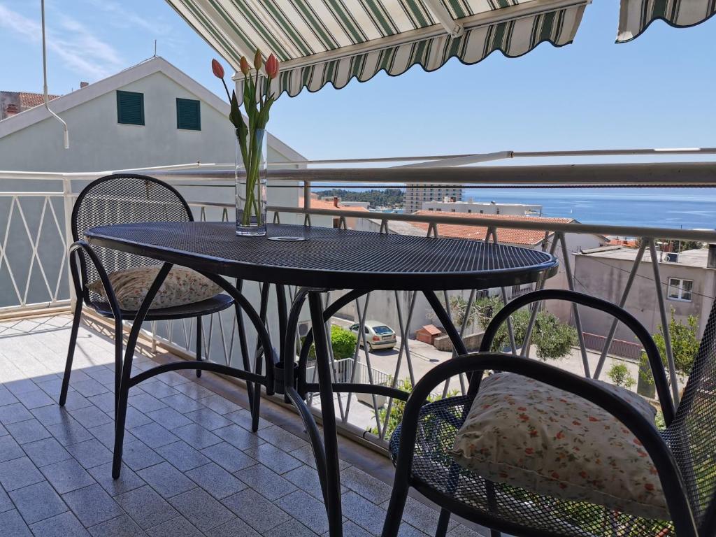 Balkón alebo terasa v ubytovaní Apartman Adriatic Pavlinovic - Makarska