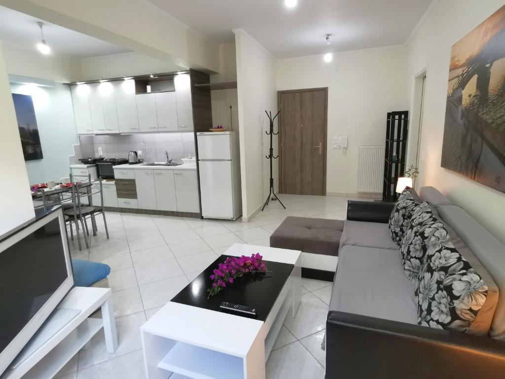 Kuchyňa alebo kuchynka v ubytovaní Lefkada SunCentral Apartments