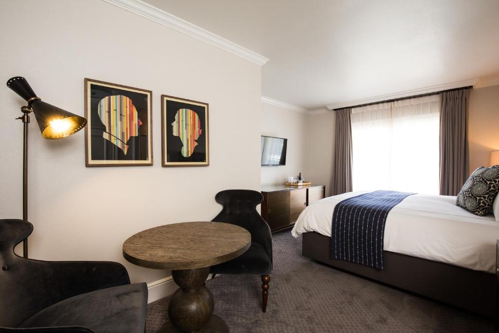 Hotel Ella - 