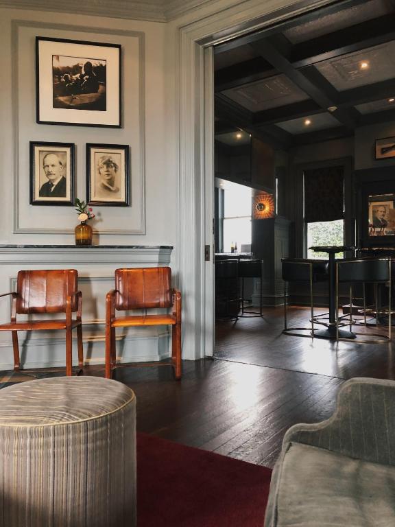 Hotel Ella photo