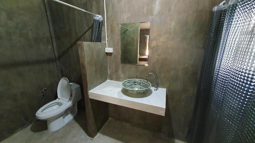 Koupelna v ubytování Moonshine Resort Chumphon