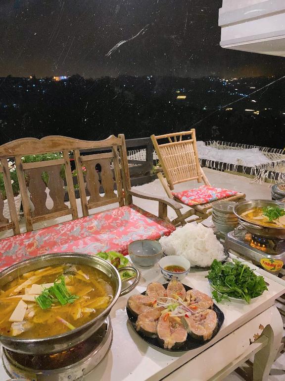 Đồ ăn tại/gần khách sạn