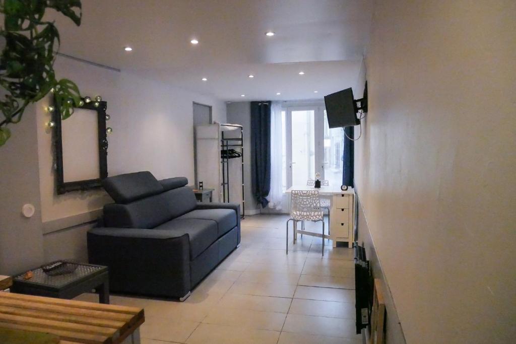 LE STUDIO - La Roquebrussanne