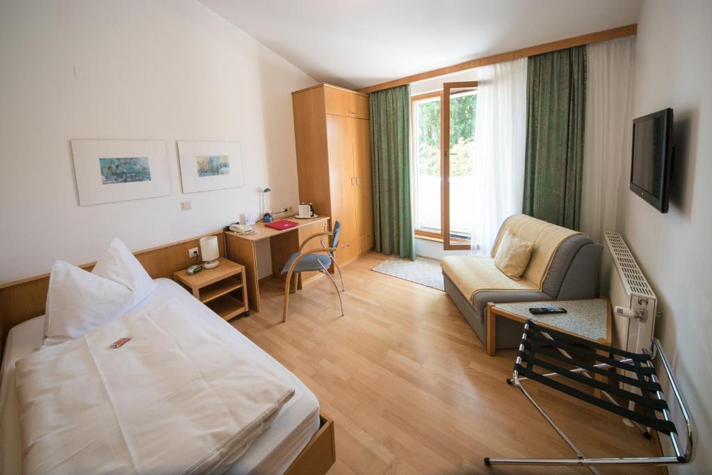 
Single Room with Balcony
