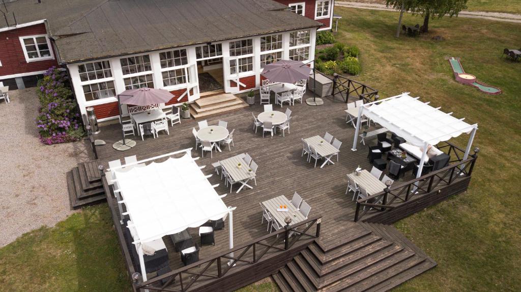 Restaurace v ubytování Hälleviks Havsbad