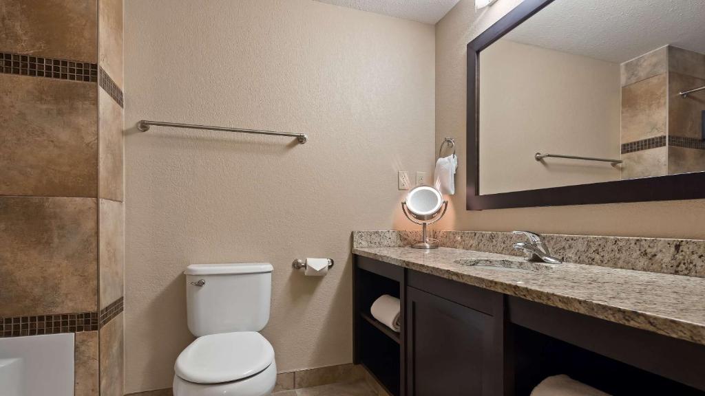 
Queen Suite with Two Queen Beds
