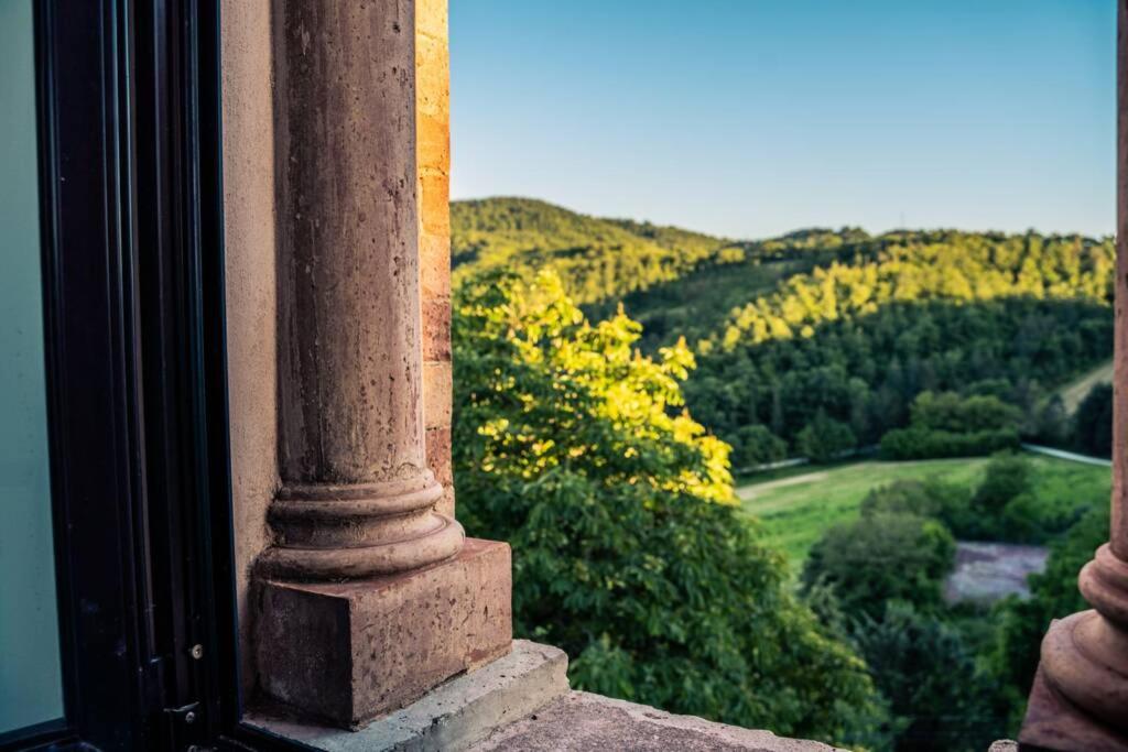 Castello di Crocicchio - Maison De Cinq Chambres