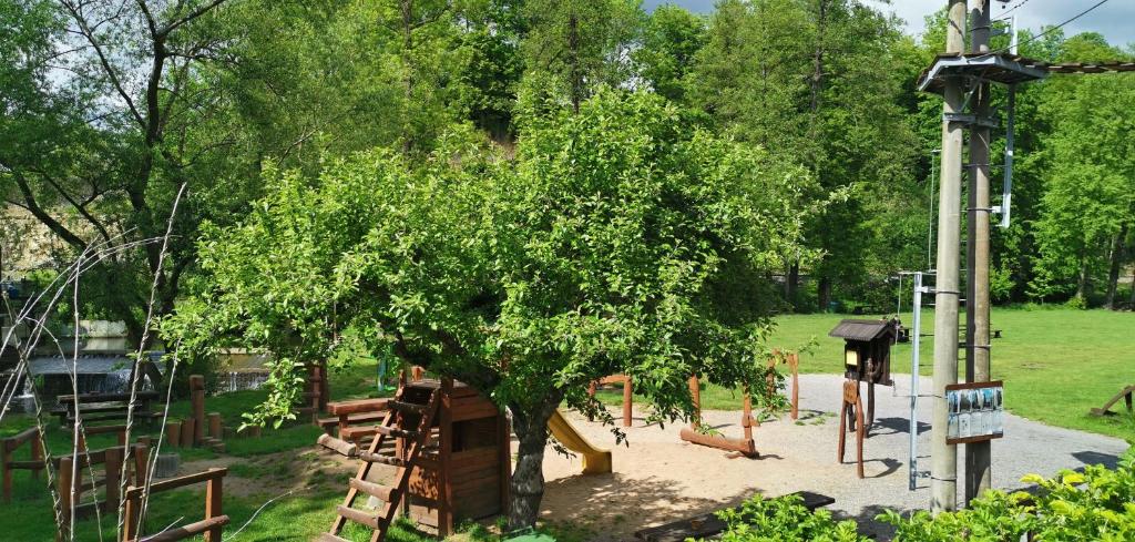 Zahrada ubytování Turisticka ubytovna Cakle