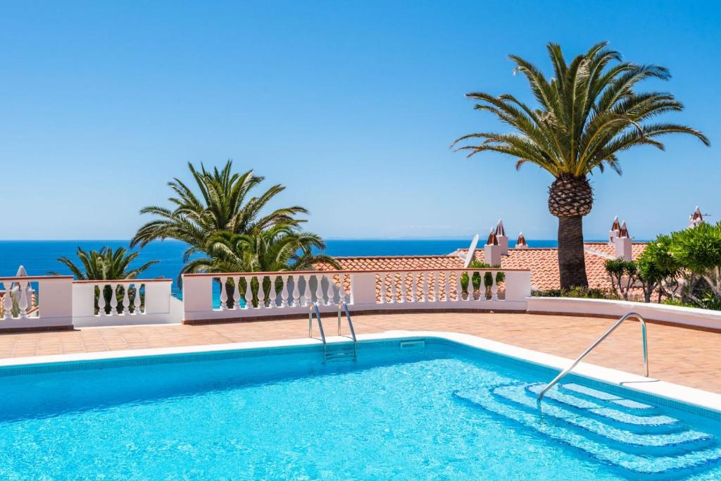 Suites Las Vistas by Menorca Vacations, Son Bou – Precios ...
