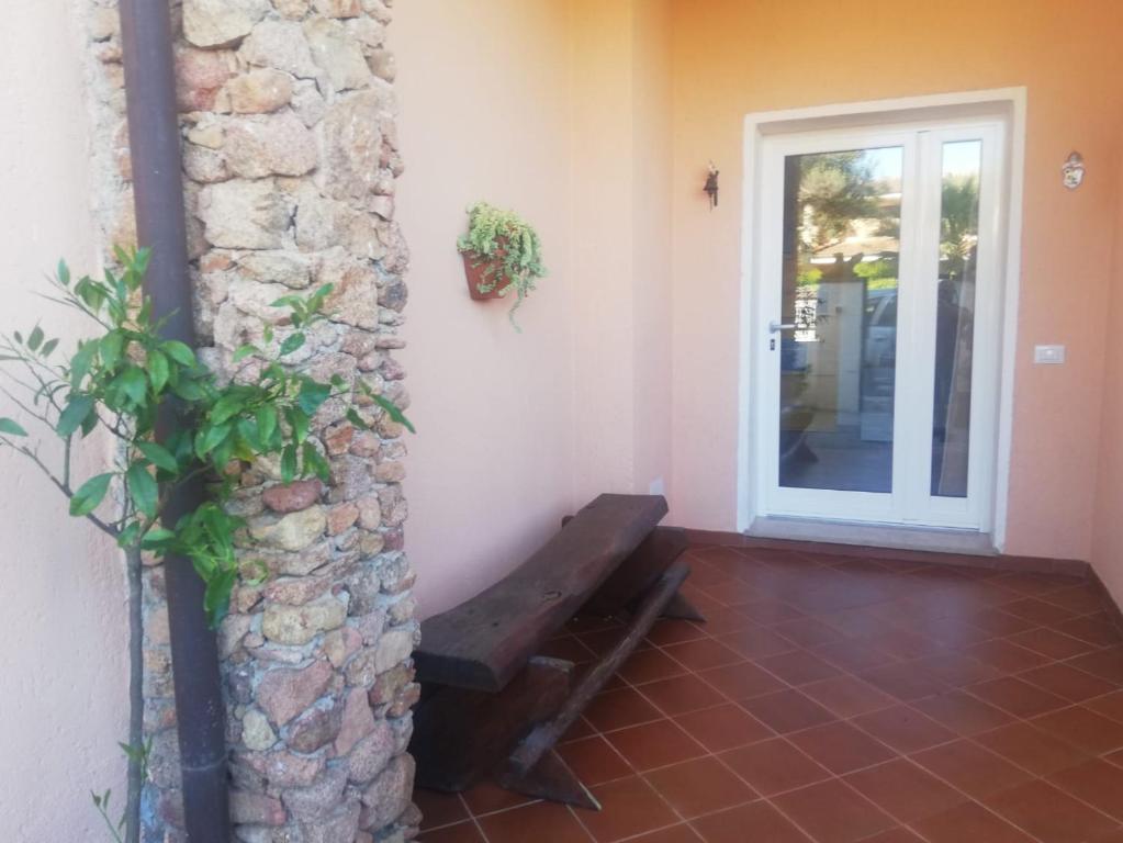 Foto dalla galleria di Flamingo Guest House- Rooms a Olbia