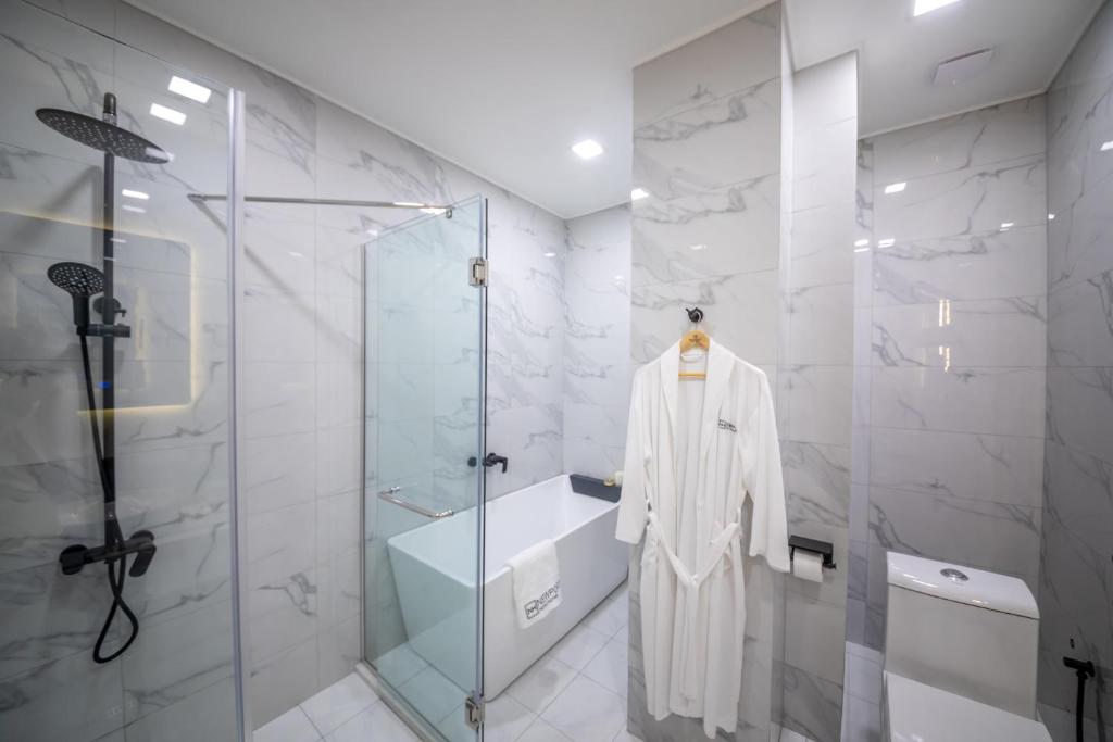 Koupelna v ubytování Newport Hotel Kutaisi