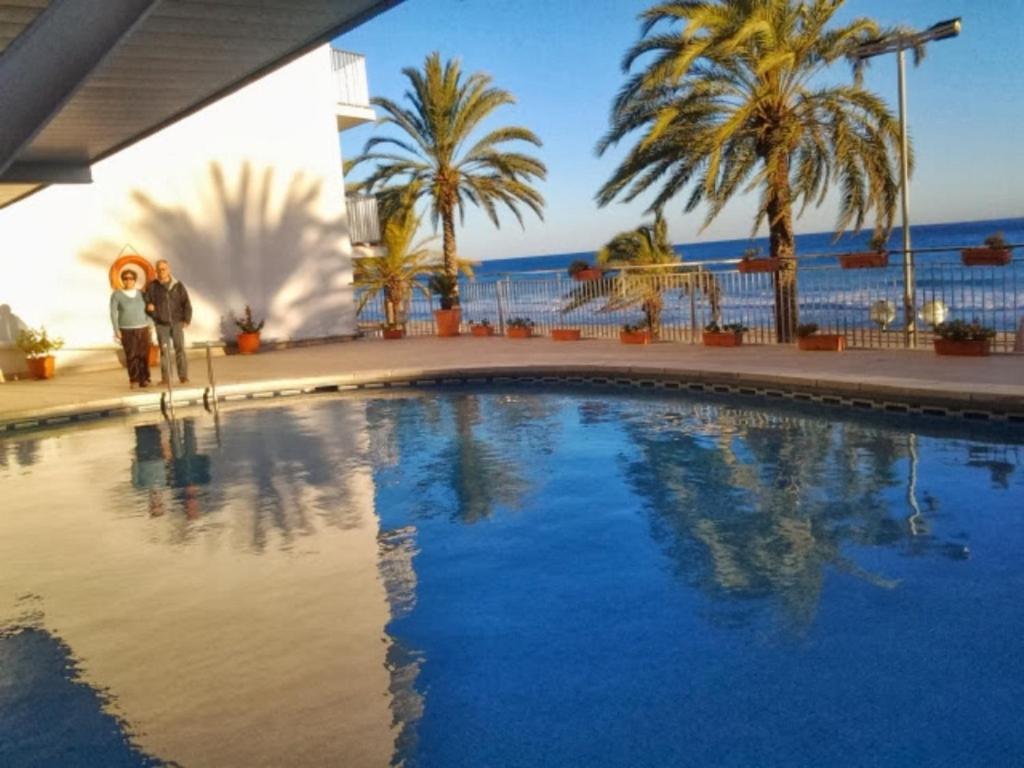 The swimming pool at or close to Calafell Torre Sol 4