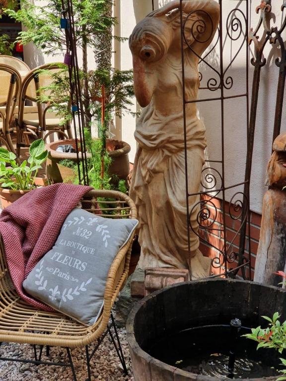 Café Burgstraße - 8