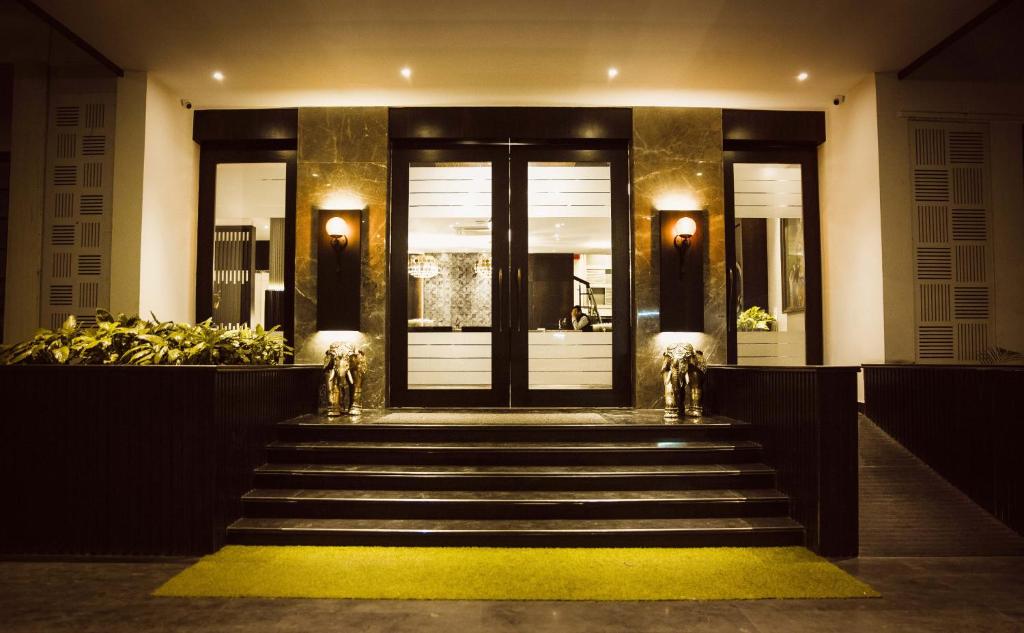 Exteriér nebo vchod ubytování The Cindrella Hotel