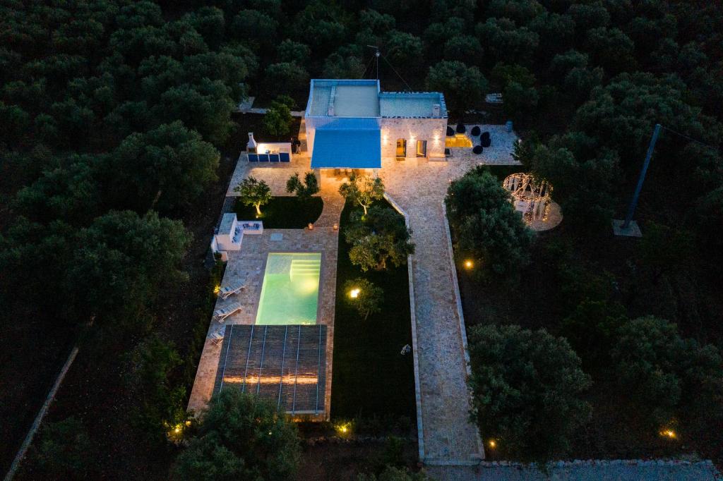 A bird's-eye view of Villa Amore Bianco