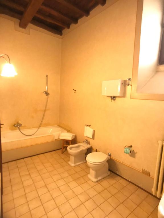 Kúpeľňa v ubytovaní camere della vecchia posta