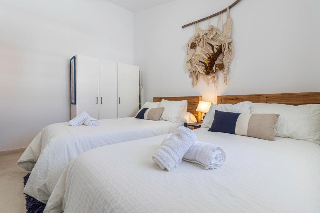 Casa MNueLa - Centro Jerez - Parking opcional tesisinde bir odada yatak veya yataklar