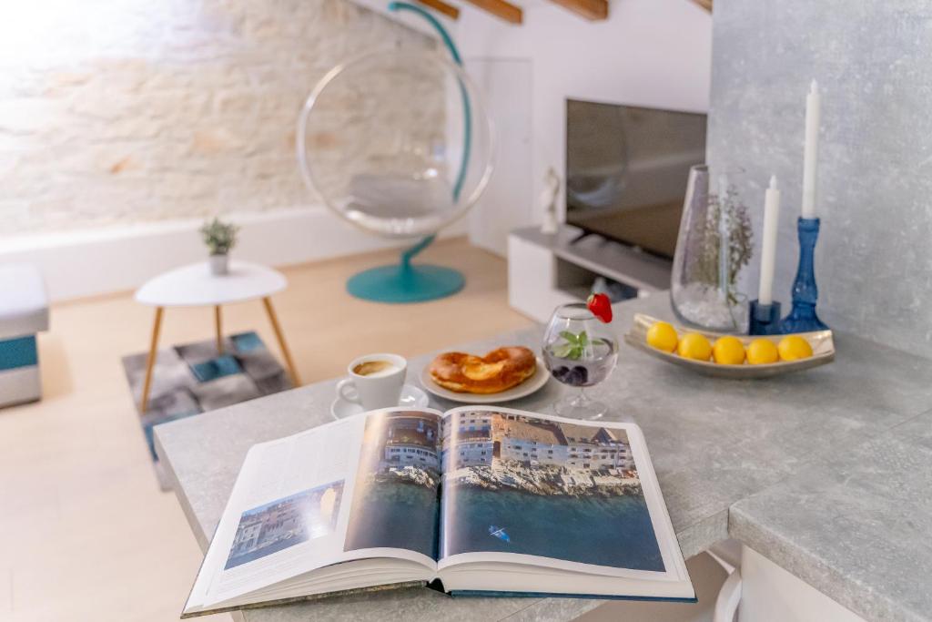 Fran Center Apartments (Square) - 16