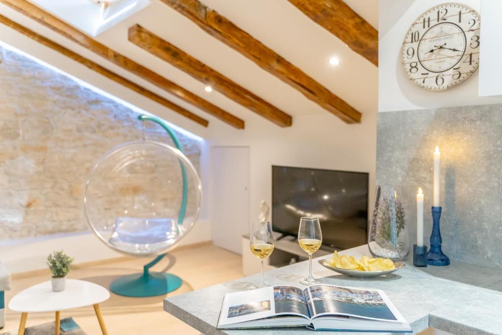 Fran Center Apartments (Square) - 9