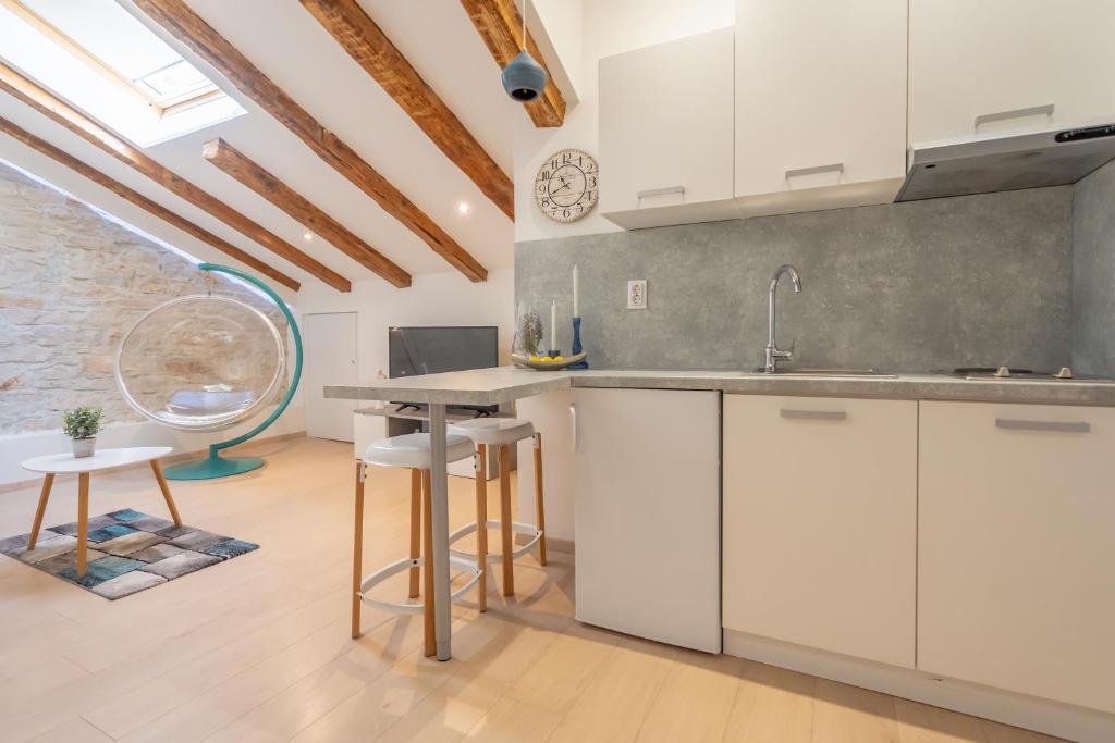 Fran Center Apartments (Square) - 17