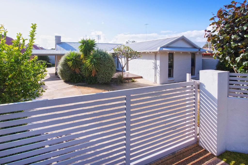 Gallery image of GIFFORD HOUSE in Dunsborough