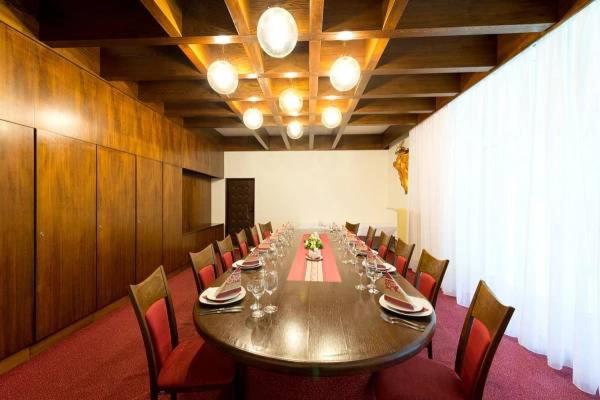 Restaurace v ubytování HOTEL SVRATKA