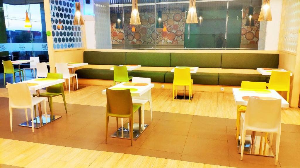 Posezení v ubytování Zest Jemursari by Swiss-Belhotel International