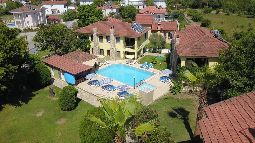 an aerial view of a house with a swimming pool at Summer Life Villa Apart in Dalyan