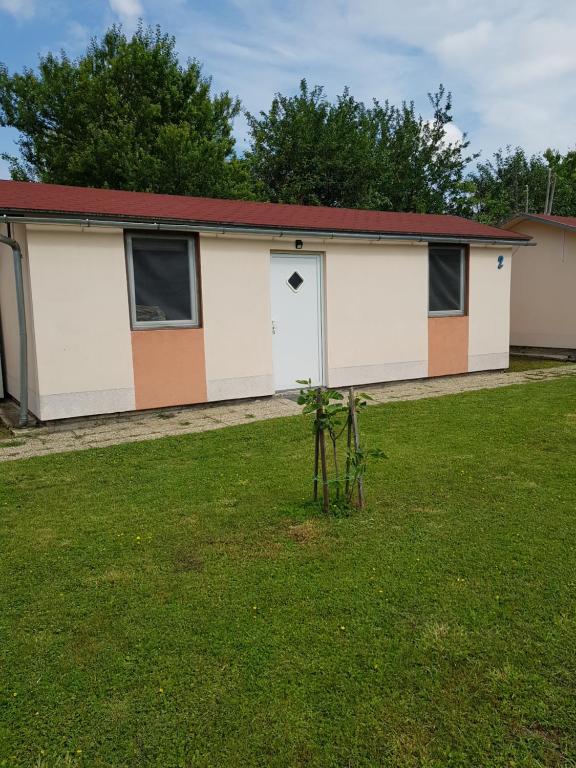 Napraforgó Apartmanok - Two-Bedroom Apartment