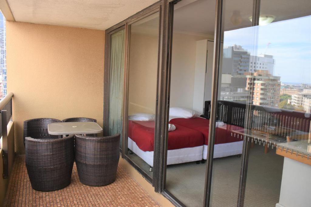 Accommodation Sydney - Hyde Park Plaza 38 College St Sydney - Apartment With Balcony