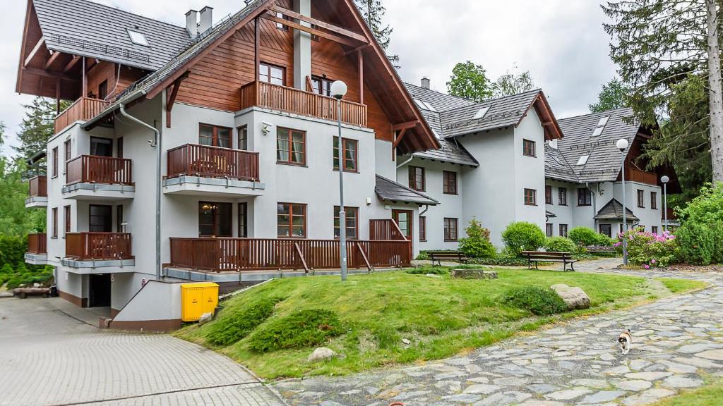 Budova, v ktorej sa apartmán nachádza