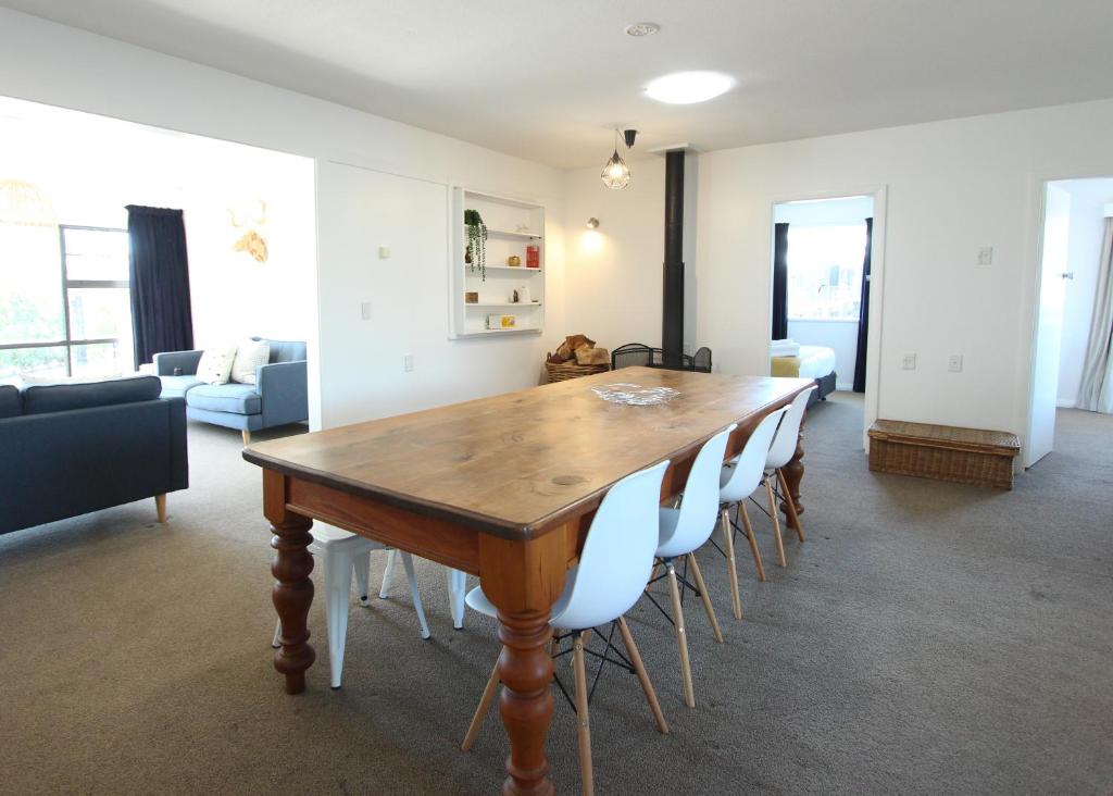 1 - Delightfully fresh, private home close to town - Resim 14