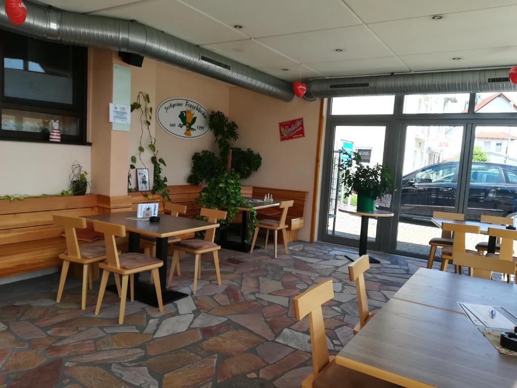 Restaurace v ubytování Brauhaus Fröschl