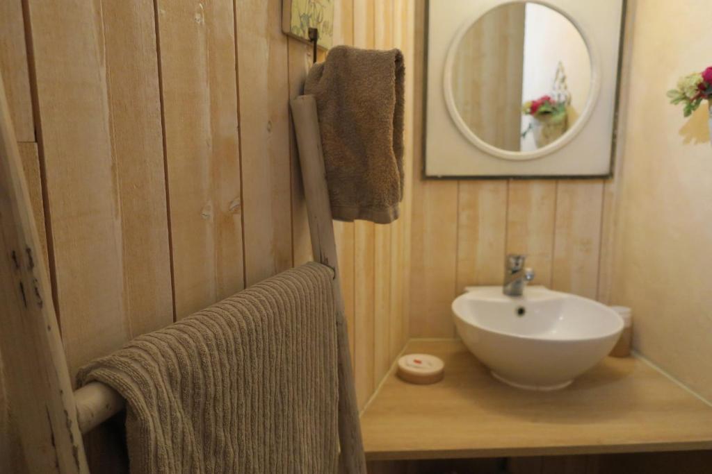 Koupelna v ubytování La Naomath - Maison d'hôtes, Hébergement insolite & Gîte