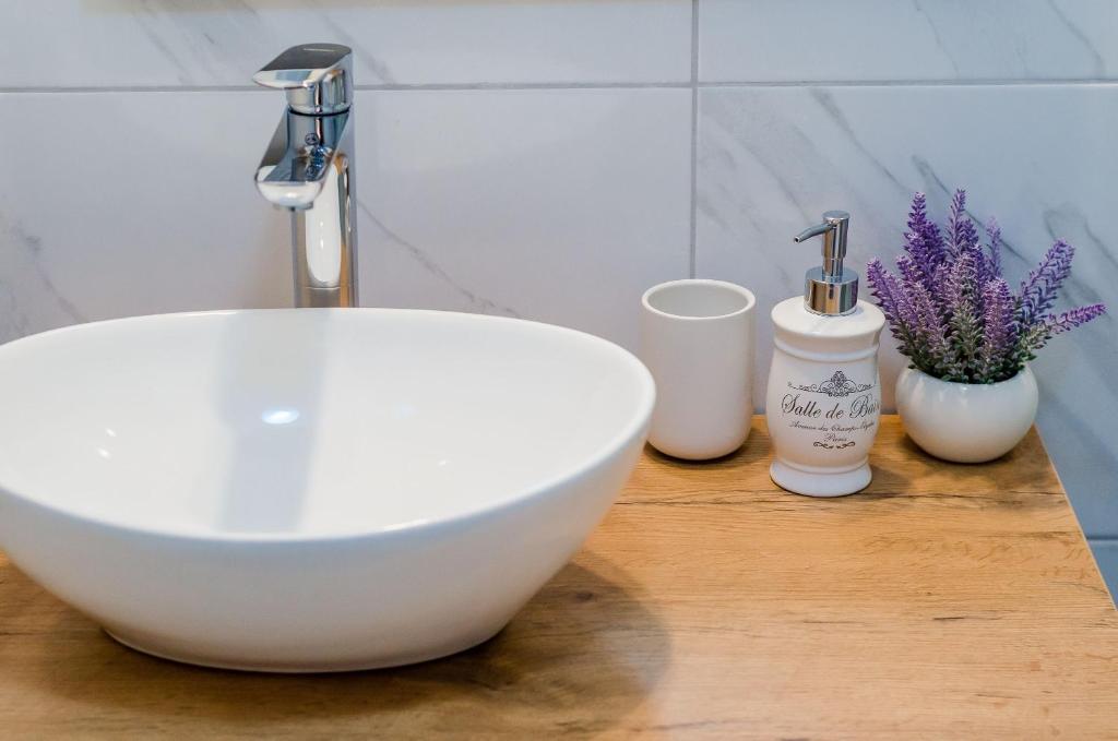 Apartments & Room Lino - 16