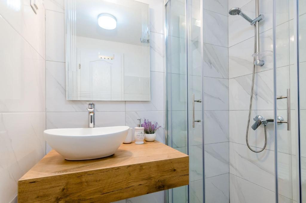 Apartments & Room Lino - 15