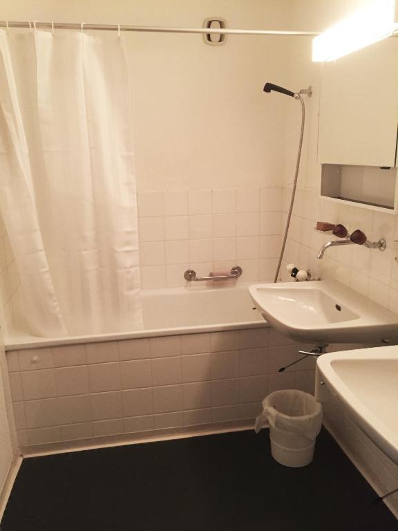 Koupelna v ubytování Penthouse Tgesa Tgampi T33