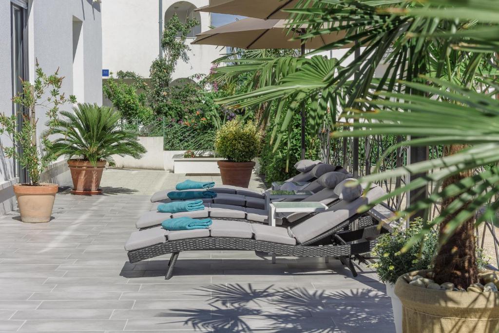 Vonkajšia záhrada v ubytovaní Luxury Villa -Heated Pool -Jacuzzi