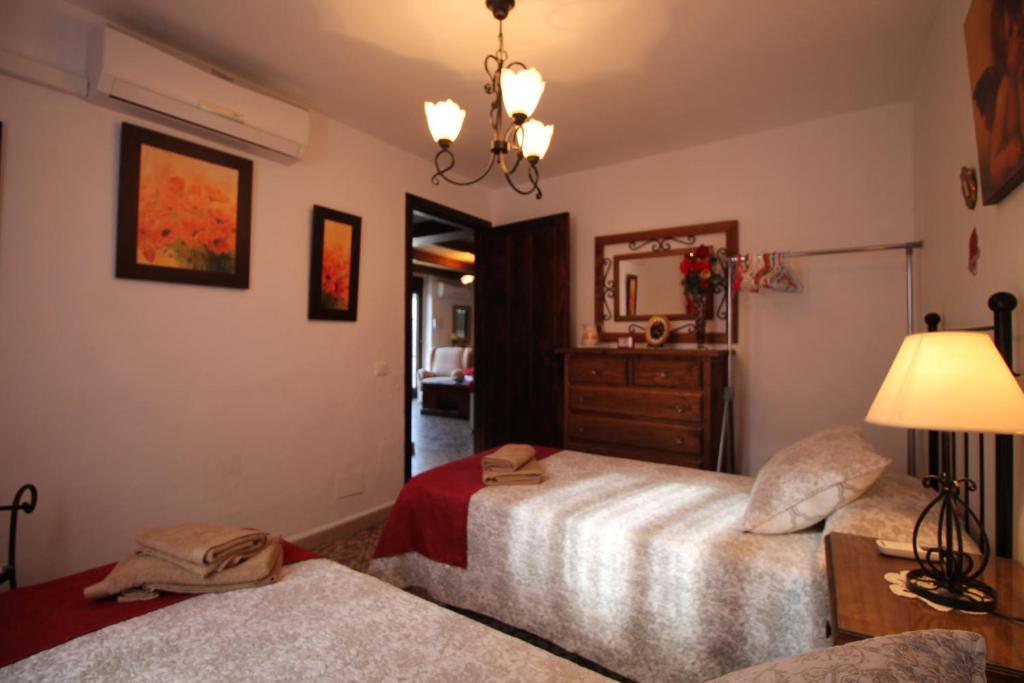 Postel nebo postele na pokoji v ubytování Villa Cortijillo SpainSunRentals 1102