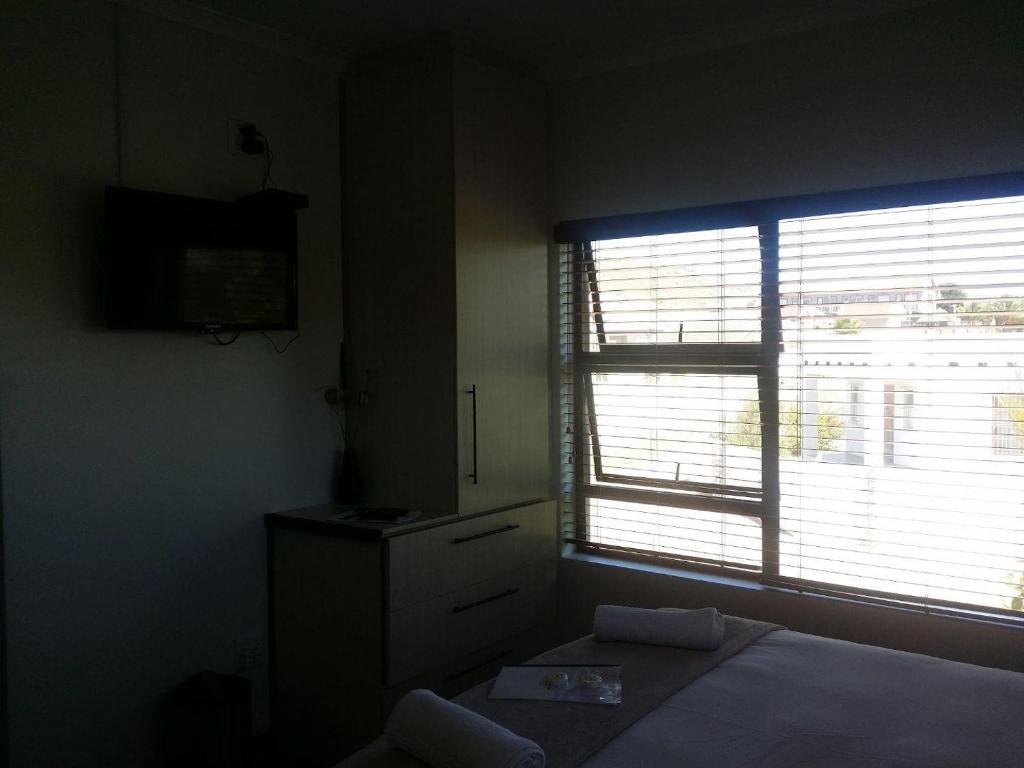 12 on Beach Guest House - Chambre Double