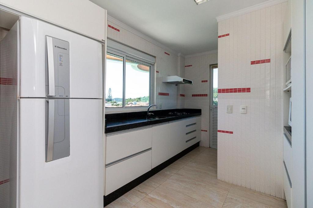  Aluguel Apartamento 3 quartos vista mar Bombas SC