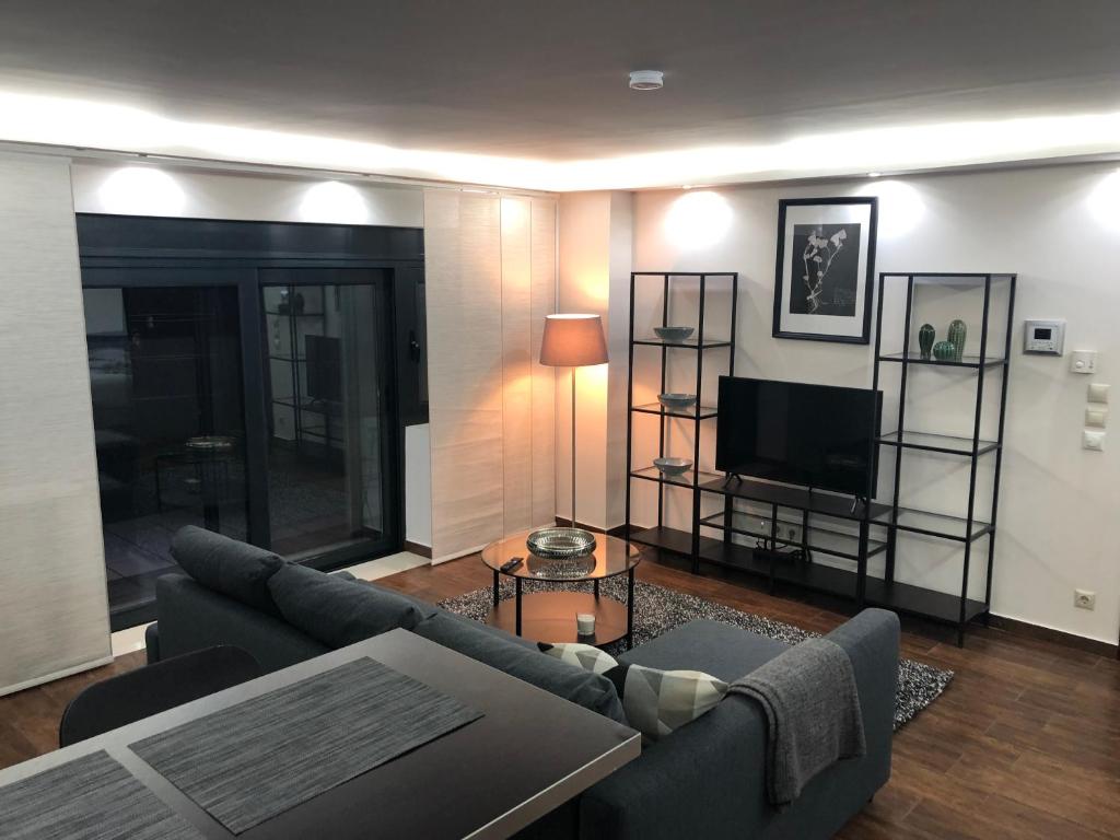 Ioannina Luxury Suites & Apartments - Appartement Met Uitzicht Op De Tuin