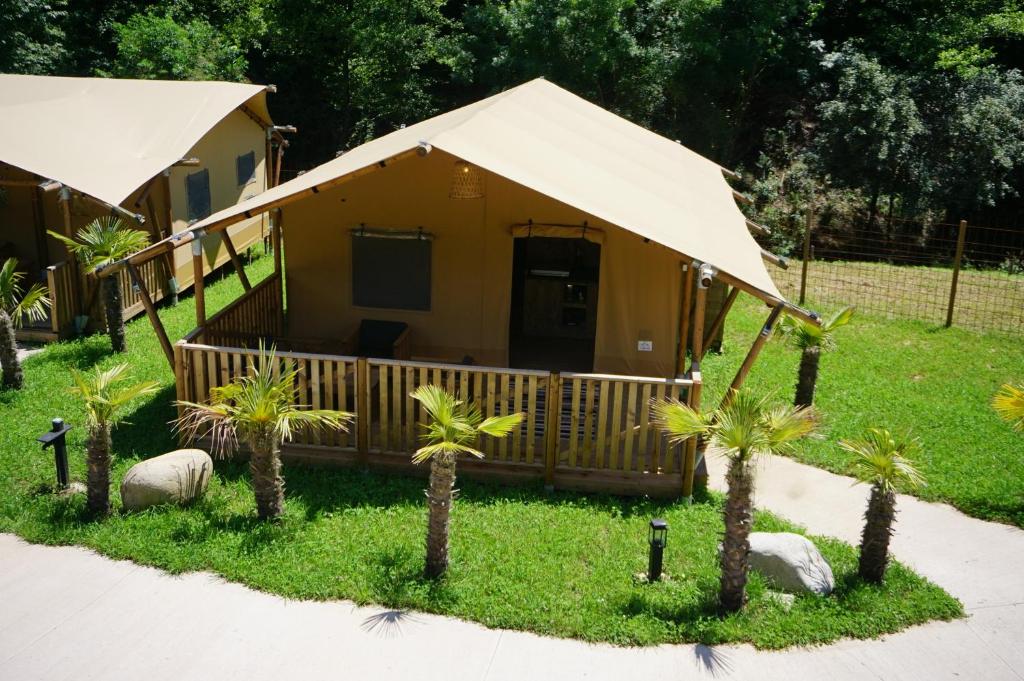 Zahrada ubytování Glamping Can Bora Lodges