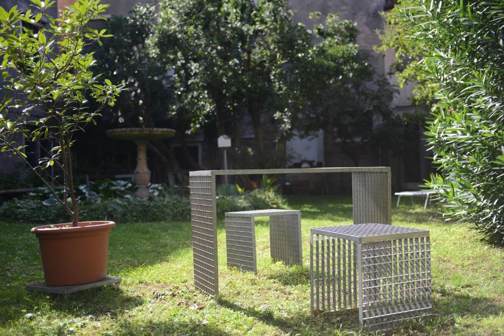 Aed väljaspool majutusasutust Palazzo Soderini