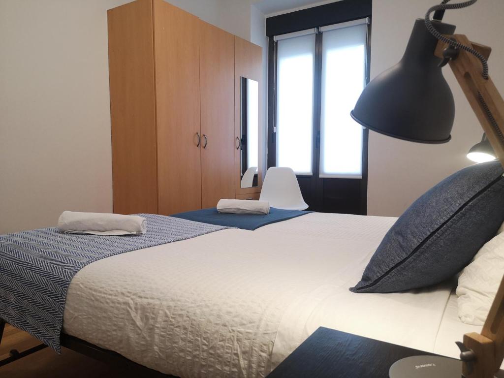 Apartamento Amplio y Central a pie de Playa la Concha, San ...