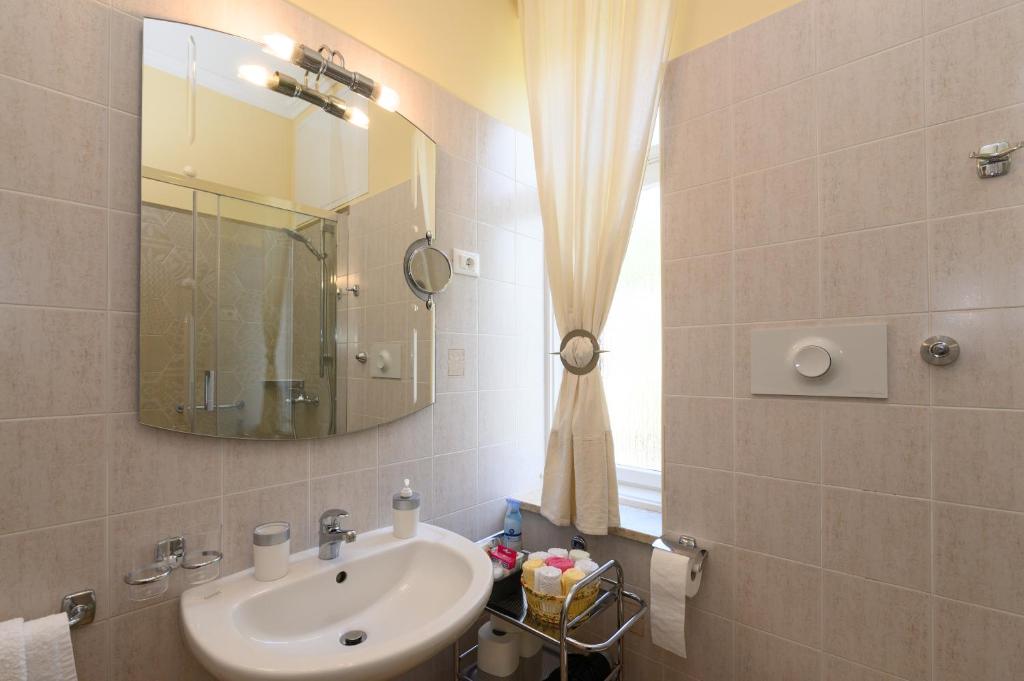 Apartments Villa Salona - 12